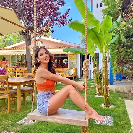 Banana Food & - Adults Only 3* Alacati