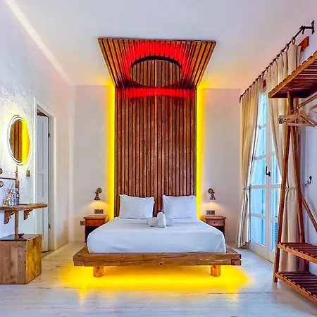 Banana Food & - Adults Only Hotel
