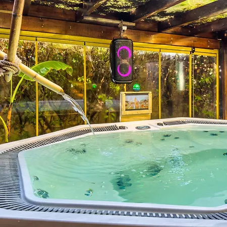 Hotel Banana Food & - Adults Only