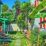 Banana Food & - Adults Only 3*